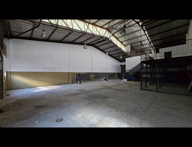 399M² WAREHOUSE TO LET IN SEBENZA